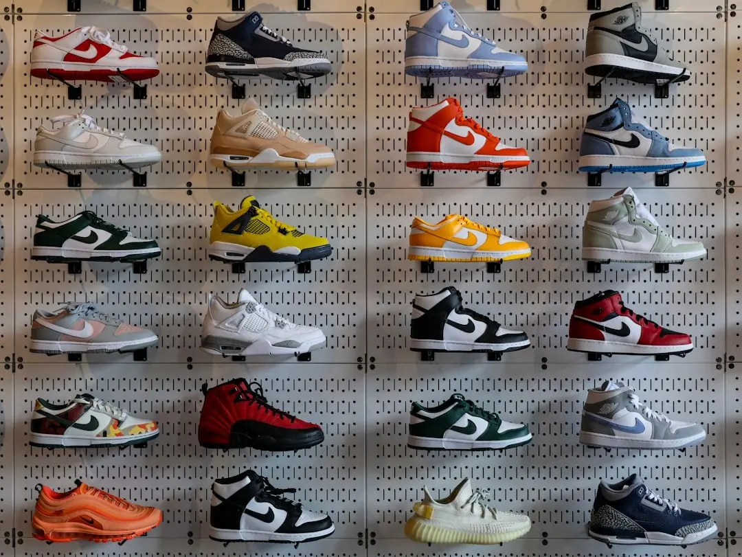 Seleção de modelos de tênis disponíveis na Malu Shoes